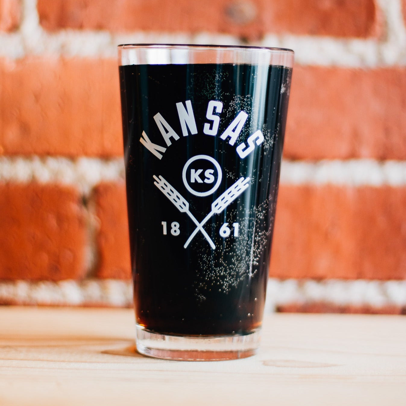 Kansas Wheat Pint